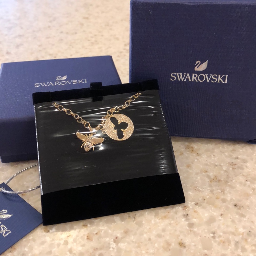 Swarovski bee necklace
